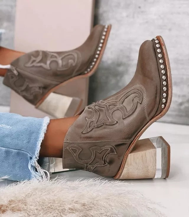 Embroidered Thick Heel Sewing Rivets Ankle Boots