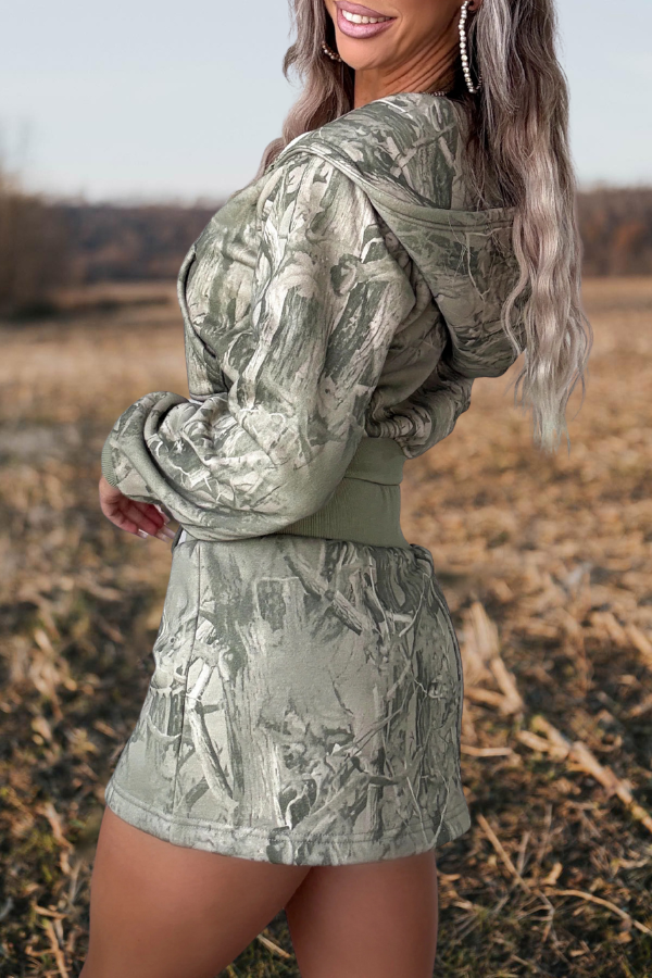 Camouflage Print Cropped Zip Hoodie