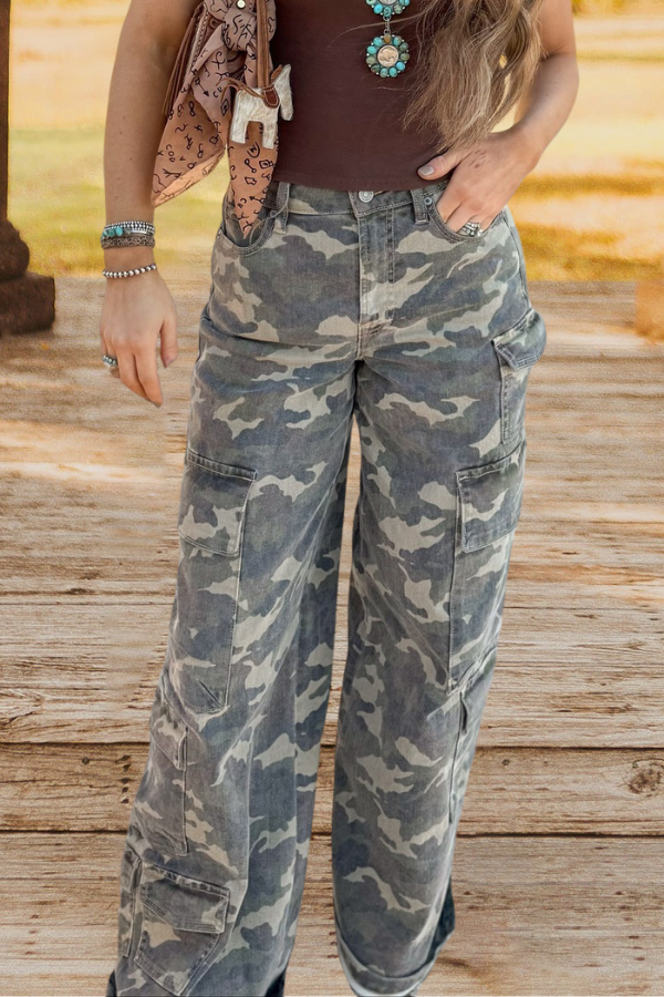 Camo Print Wide Leg Cargo Jeans